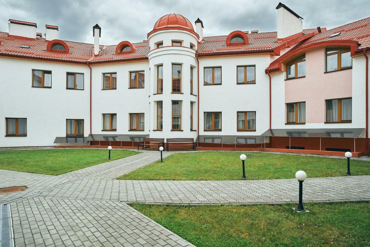 Hotel Patriarshyi Lviv Exterior photo